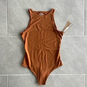 SKIMS FITS EVERYBODY high neck bodysuit